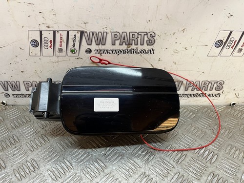 Audi saloon fuel filler - b9,