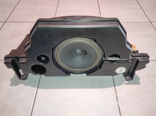 Audi subwoofer module - audi, b9